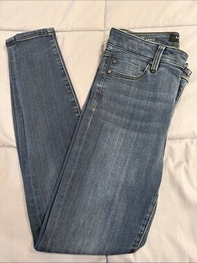 Liverpool Jeans Company Slim Ankle Jeans in Medium Blue Wash